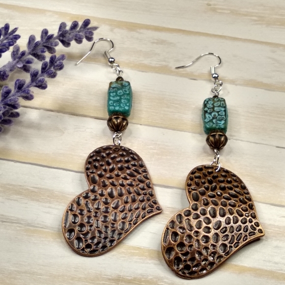 Jewelry - Hammered Metal Heart Earrings